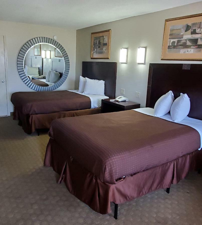 Motel Executive