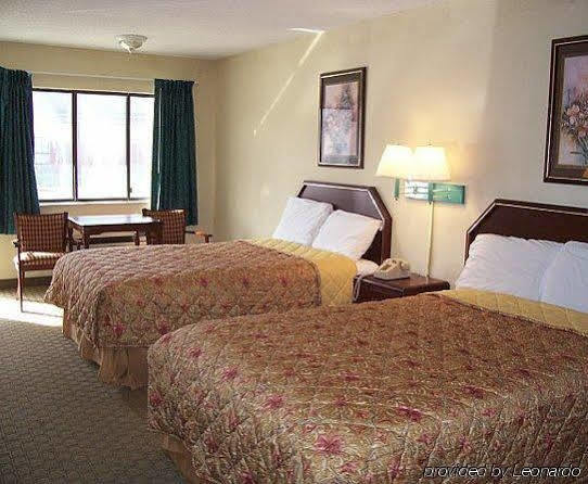 Executive 2* Pensacola